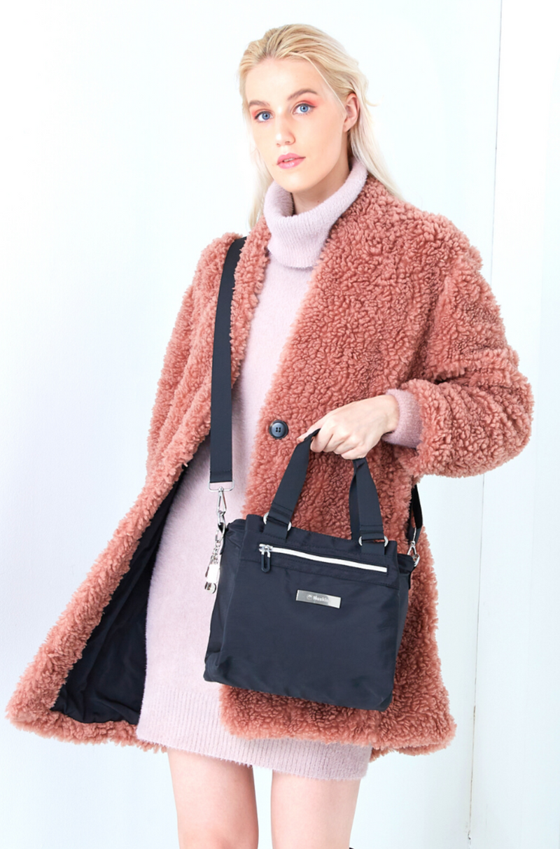 Huskies Black Shoulder / Crossbody Bag HK 02-832 Arielle