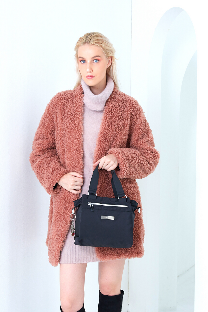 Huskies Black Shoulder / Crossbody Bag HK 02-832 Arielle